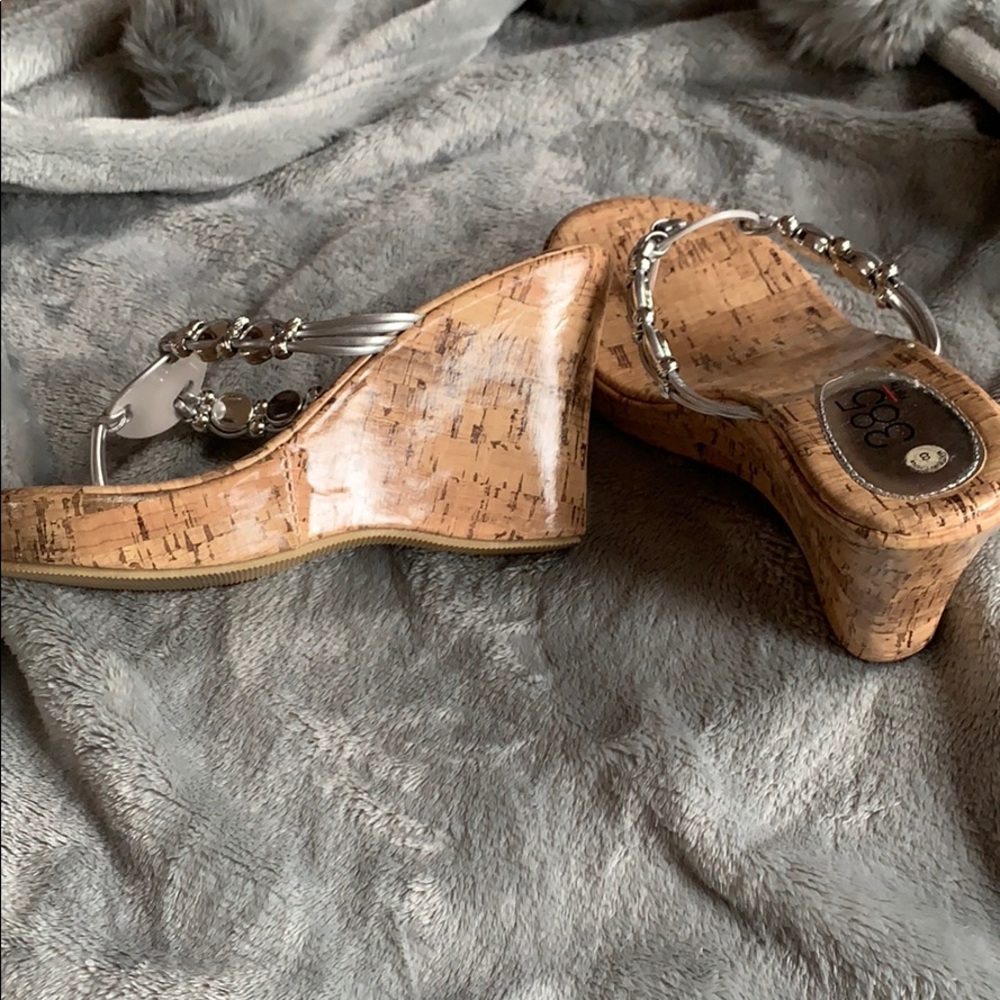 Silver wedge flip flops - Picture 4 of 7